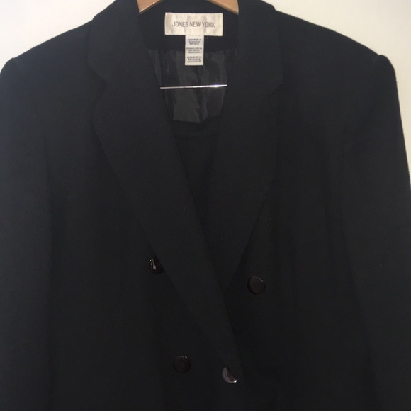Jones New York Black Wool Crepe Suit Size 16 - Picture 2 of 4